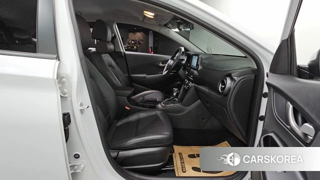 Hyundai Kona 2018 Белый из Кореи, фото 3
