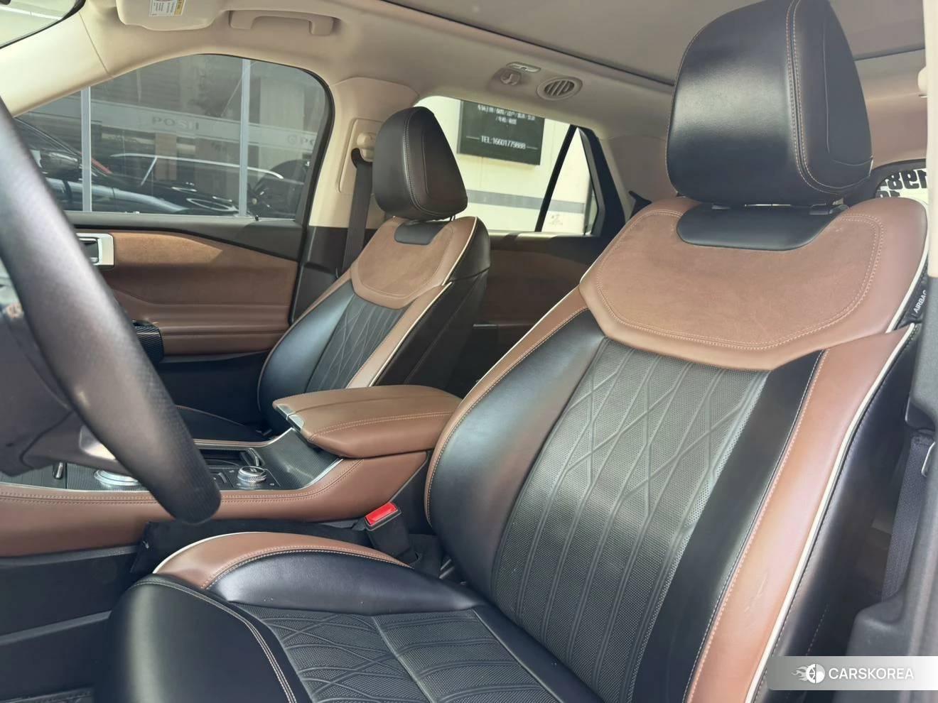 Ford Explorer 2022 Черный из Китая, фото 3
