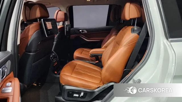 BMW X7 (G07) 2022 Белый из Кореи, фото 3