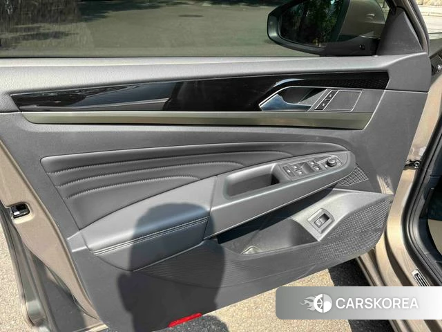Volkswagen Passat 2019 Шампань из Китая, фото 3