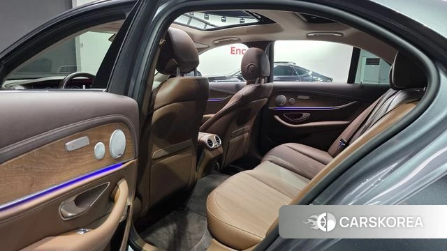 Mercedes-Benz E-Class W213 id 3795712 из Кореи 3