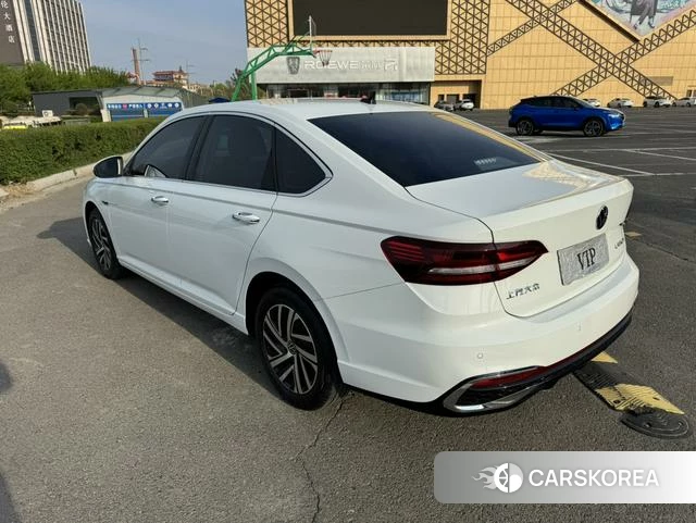Volkswagen Lavida 2023 Белый из Китая, фото 3