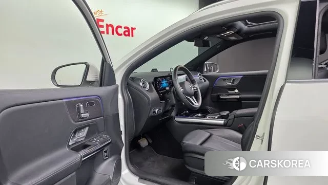 Mercedes-Benz GLA - Class H247 2021 Белый из Кореи, фото 3