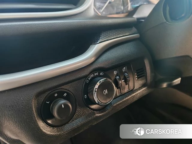 Buick Yinglang 2023 Белый из Китая, фото 3