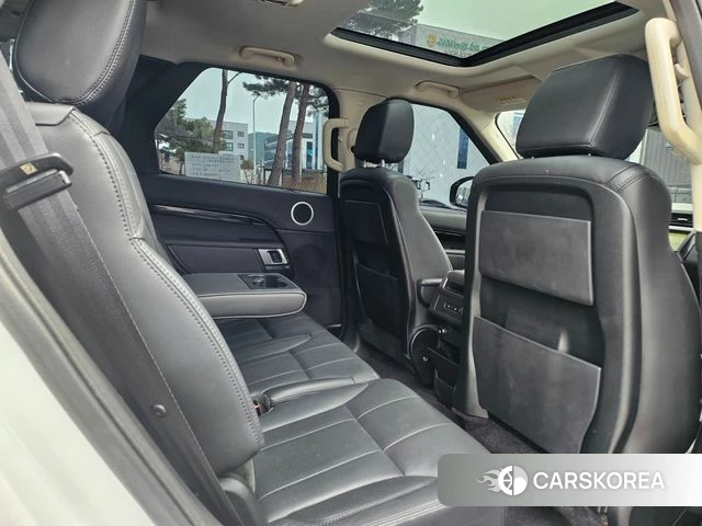 Land Rover Discovery 5 2018 Белый из Кореи, фото 3