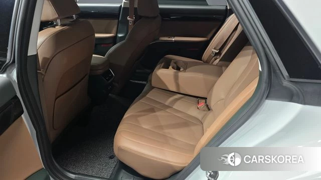 Hyundai Grandeur Hybrid (GN7) 2023 Белый из Кореи, фото 3