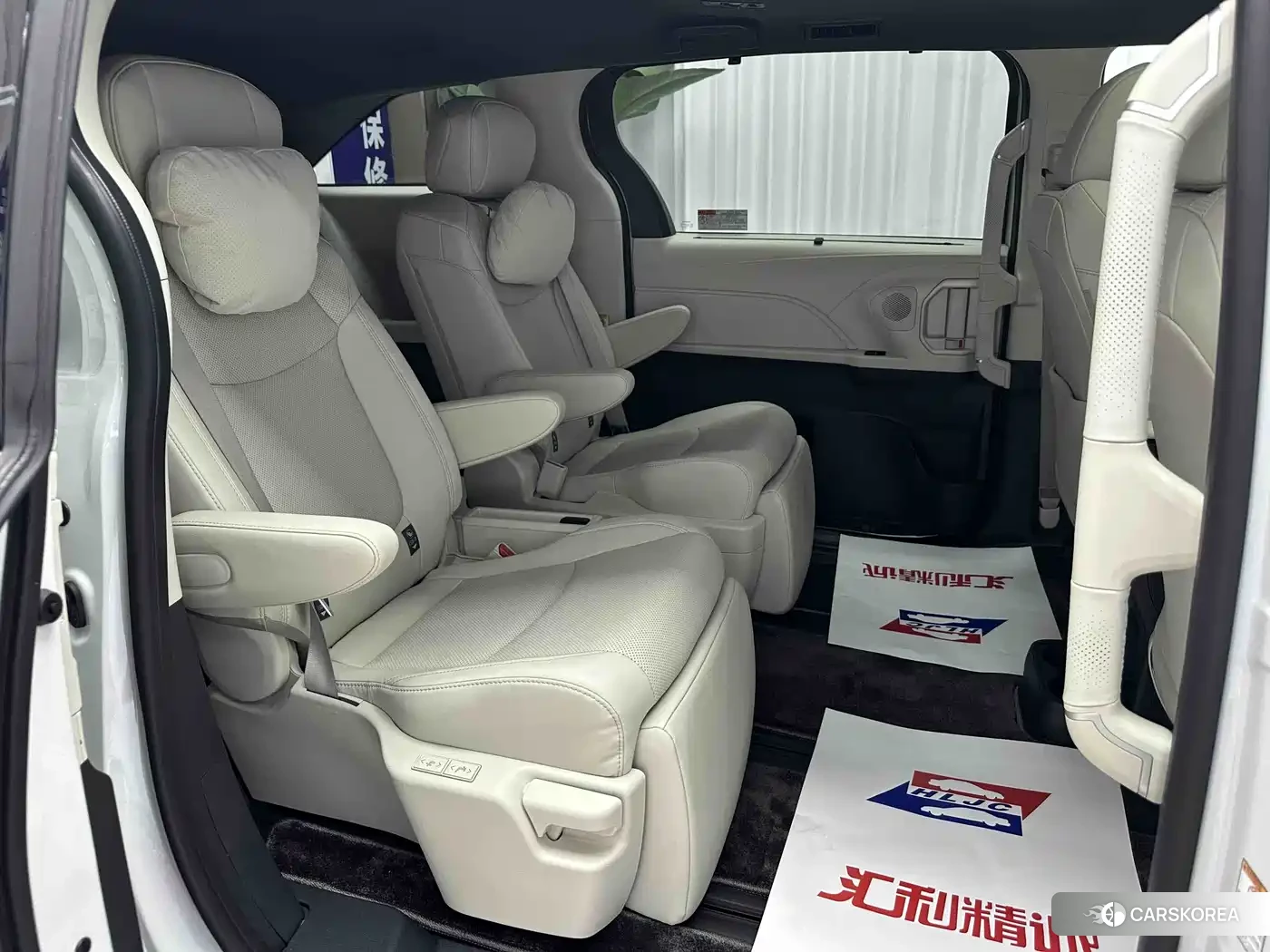 Toyota Sienna 2025 Белый из Китая, фото 3