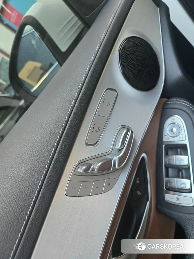Mercedes-Benz GLC-Class X253 2022 Белый из Кореи, фото 3