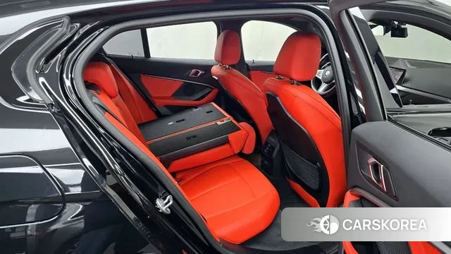 BMW 1 Series (F40) 2022 Черный из Кореи, фото 3