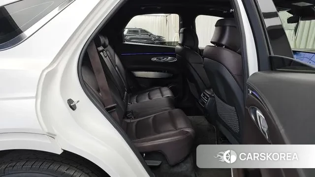 Genesis GV70 2024 Белый из Кореи, фото 3