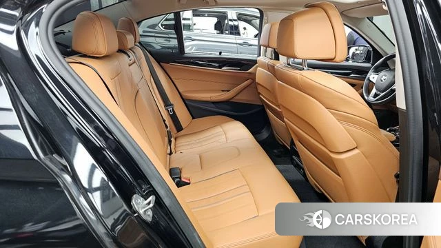 BMW 5 Series (G30) 2021 Черный из Кореи, фото 3