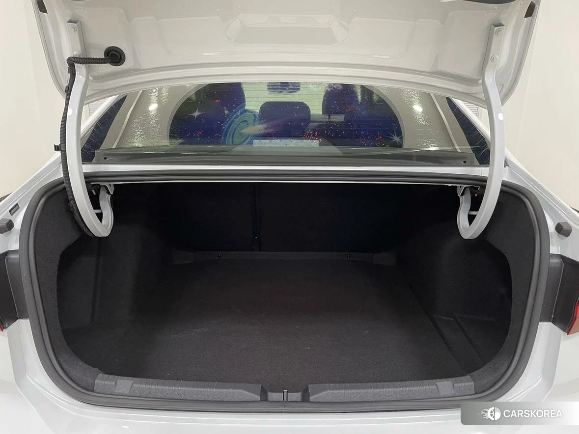 Volkswagen Lavida 2022 Белый из Китая, фото 3