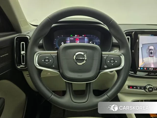 Volvo XC40 2025 Черный из Кореи, фото 3