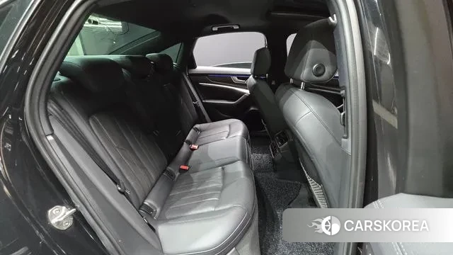 Audi A6 (C8) id 3219889 из Кореи 3