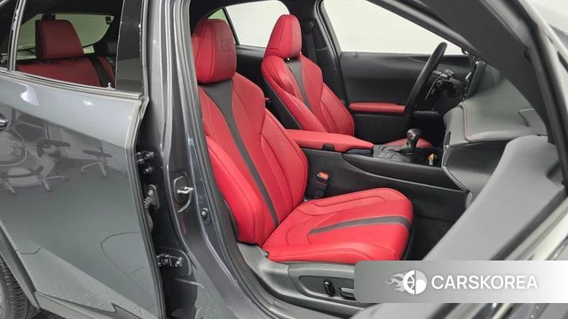 Lexus UX250h 2023 Серый из Кореи, фото 3