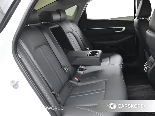 Hyundai Sonata D Edge Hybrid (DN8) 2024 Белый из Кореи, фото 3