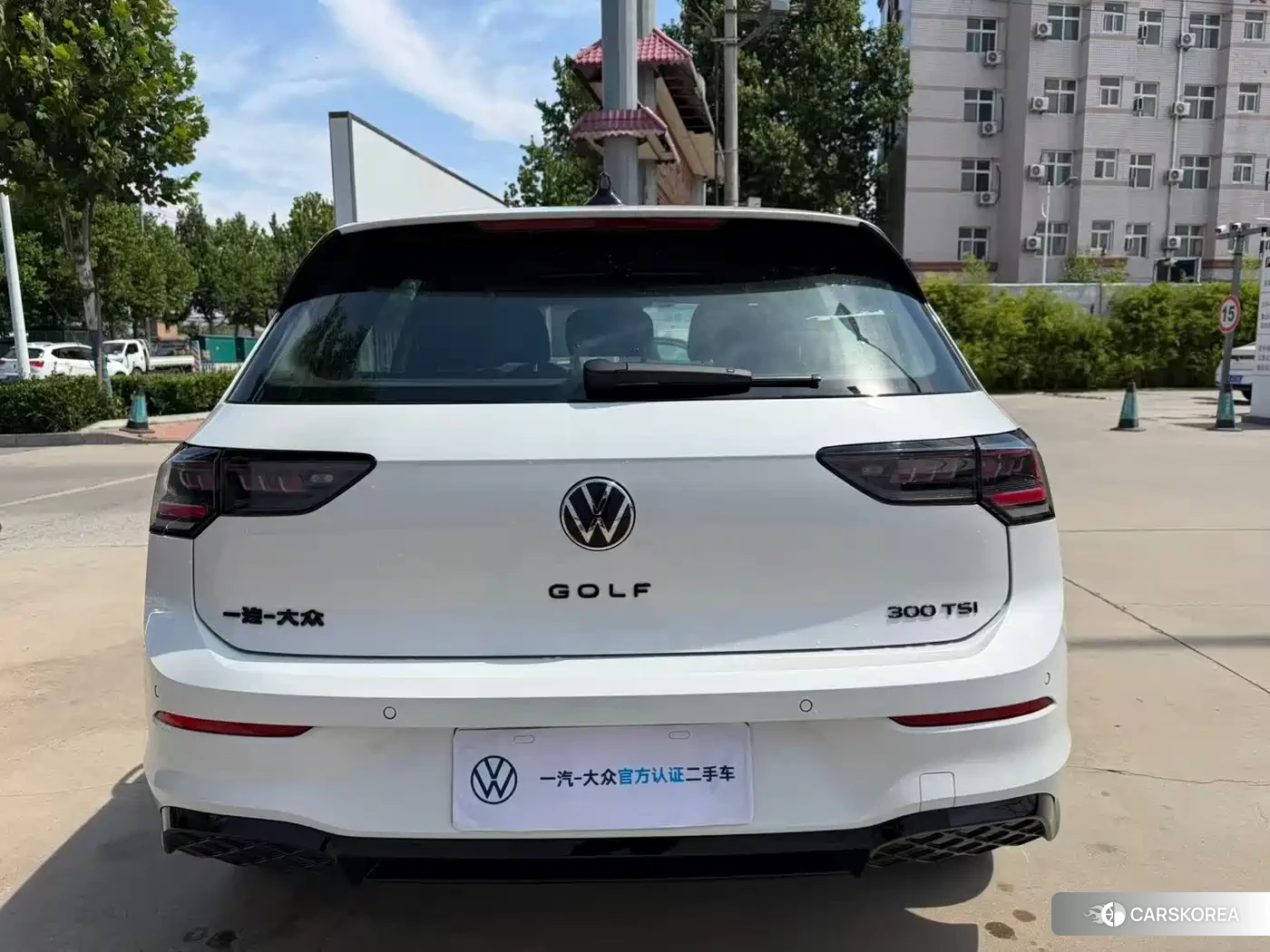 Volkswagen Golf 2025 Белый из Китая, фото 3