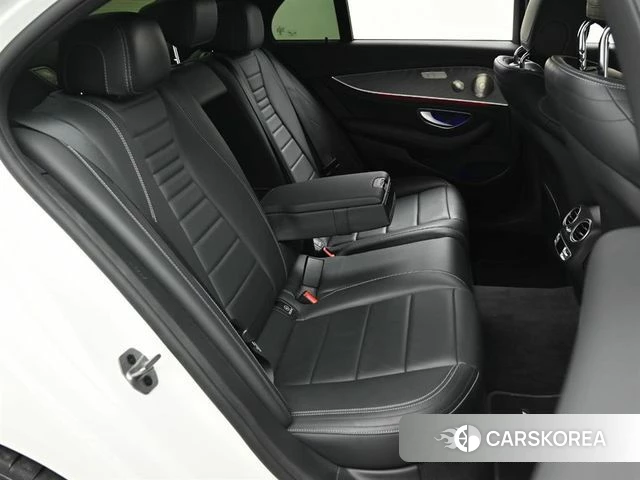 Mercedes-Benz E-Class W213 2021 Белый из Кореи, фото 3