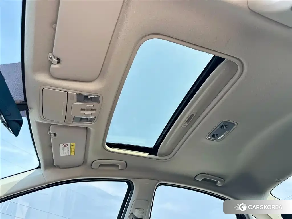 Kia K3 2022 Белый из Китая, фото 3