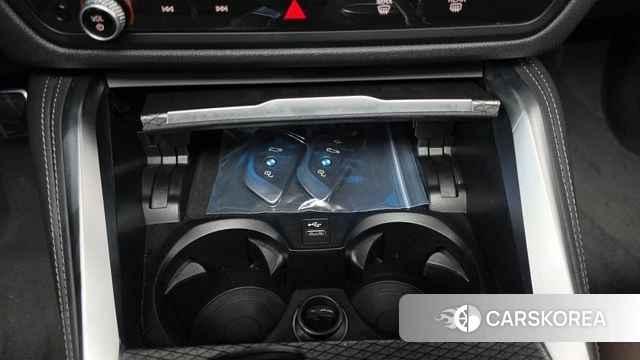 BMW i4 2022 Черный из Кореи, фото 3