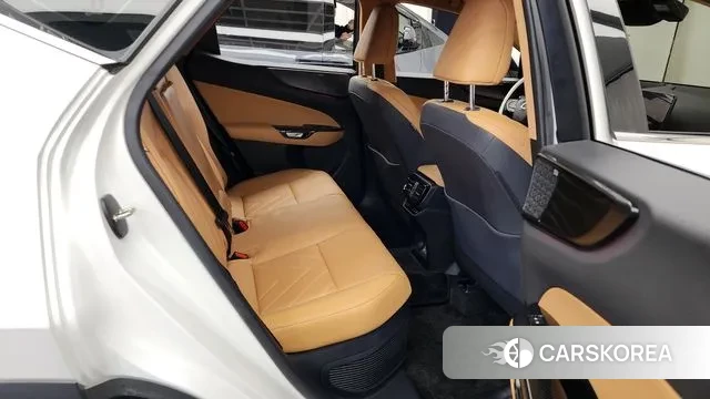 Lexus NX350h Second generation 2024 Белый из Кореи, фото 3