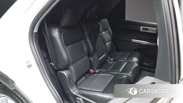 Ford Explorer 6th Generation 2021 Белый из Кореи, фото 3