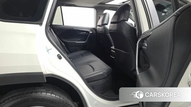 Toyota RAV4 5th Generation 2021 Белый из Кореи, фото 3