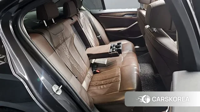 BMW 5 Series (G30) 2019 Серый из Кореи, фото 3