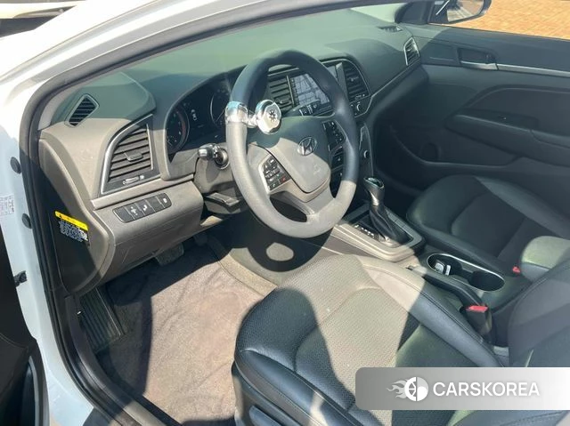 Hyundai Avante AD 2018 Белый из Кореи, фото 3