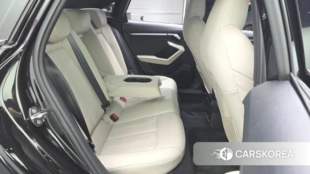 Audi A3 (8Y) 2023 Черный из Кореи, фото 3
