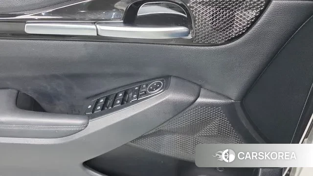 Kia Seltos 2022 Белый из Кореи, фото 3