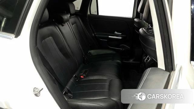 Mercedes-Benz GLA - Class H247 2021 Белый из Кореи, фото 3