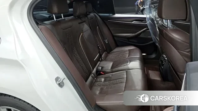 BMW 5 Series (G30) 2020 Белый из Кореи, фото 3