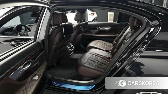 BMW 7 Series (G11) 2021 Черный из Кореи, фото 3