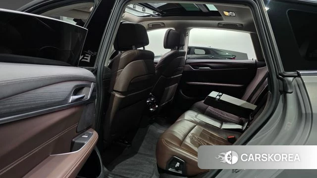 BMW 6 Series GT (G32) 2021 Серый из Кореи, фото 3