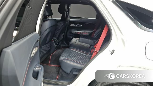 Genesis GV70 2022 Белый из Кореи, фото 3