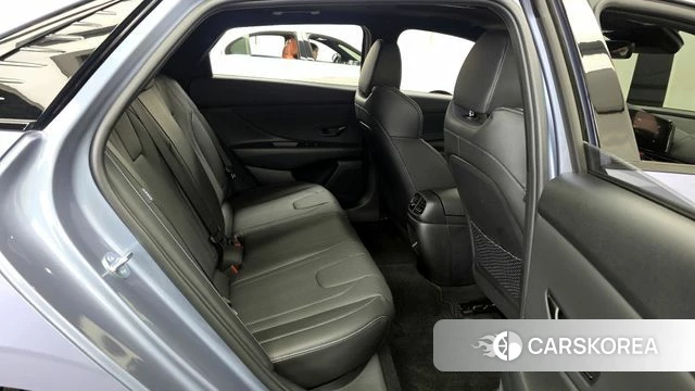 Hyundai The New Avante (CN7) 2025 Светло-серебряный цвет из Кореи, фото 3