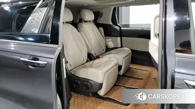 Kia Carnival 4th generation 2022 Серый из Кореи, фото 3