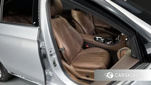 Mercedes-Benz E-Class W213 2020 Серебряный из Кореи, фото 3