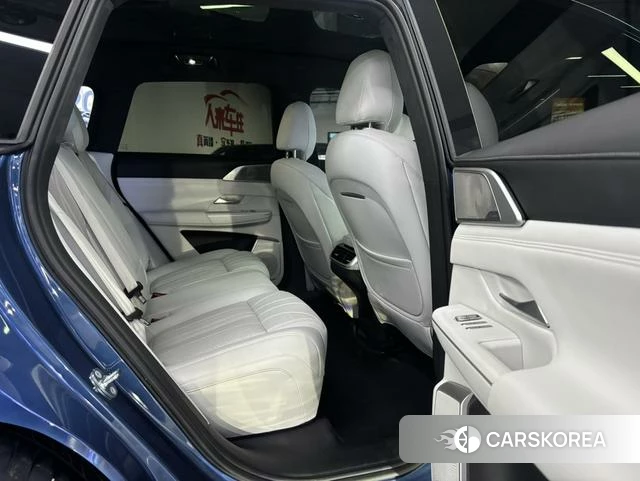 Xiaopeng Motors Xiaopeng G9 2025 Синий из Китая, фото 3