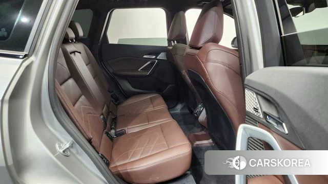 BMW X1 (U11) 2025 Серебристо-серый из Кореи, фото 3
