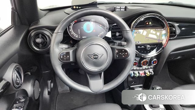 Mini Cooper Convertible 2024 Белый из Кореи, фото 3