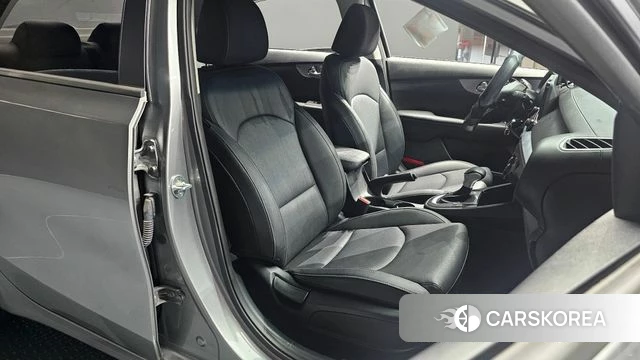 Kia The New K3 2nd generation 2021 Серый из Кореи, фото 3