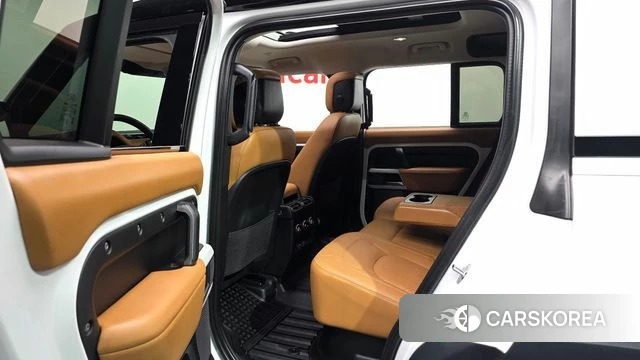 Land Rover Defender (L663) 2023 Белый из Кореи, фото 3