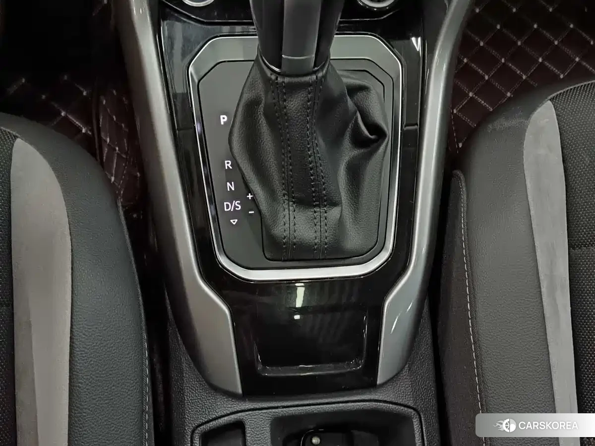 Volkswagen T-ROC exploring Songs 2023 Белый из Китая, фото 3