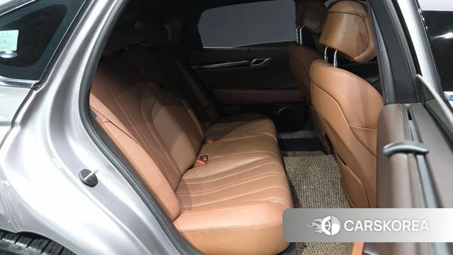 Genesis G80 (RG3) 2022 Серебряный из Кореи, фото 3