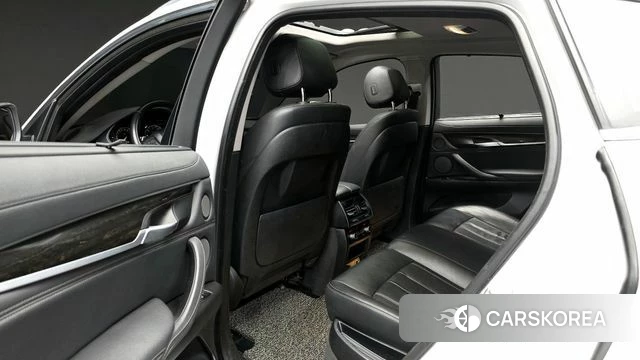 BMW X6 (F16) 2018 Белый из Кореи, фото 3