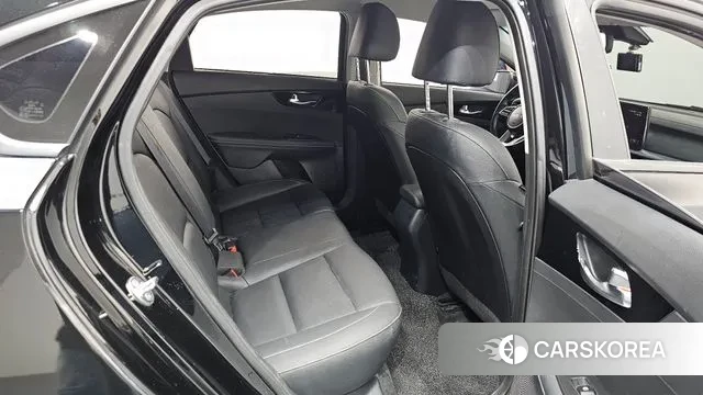 Kia The New K3 2nd generation 2023 Черный из Кореи, фото 3