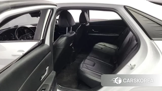 Hyundai Avante Hybrid (CN7) 2022 Белый из Кореи, фото 3