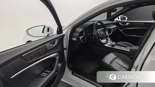 Audi A6 (C8) 2023 Белый из Кореи, фото 3